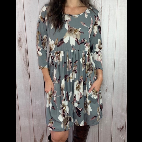 🎈The Hadley Dress- grey floral babydoll dress - Picture 4 of 8